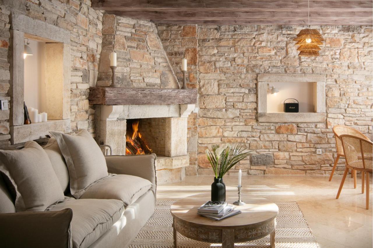 Residence Pietre D'Istria - With Private Service Burići Buitenkant foto