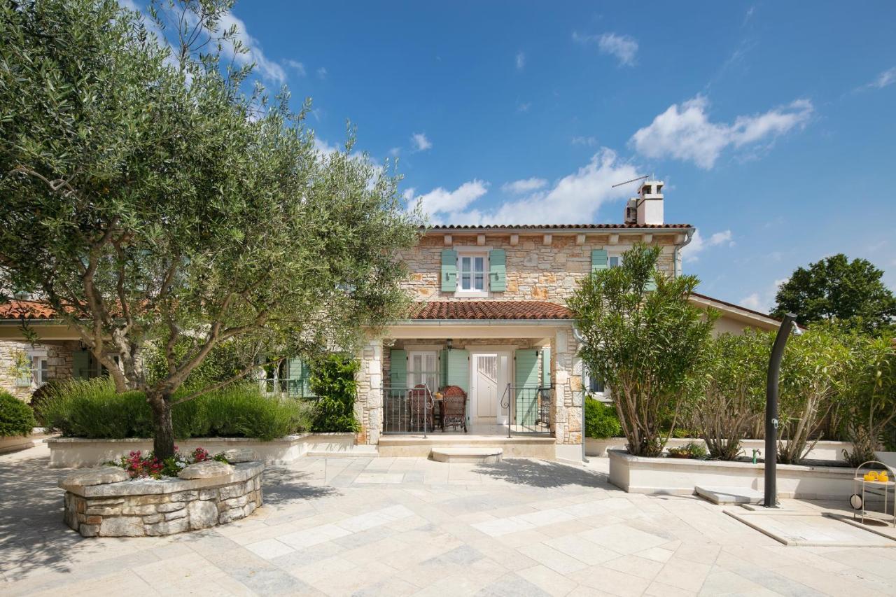 Residence Pietre D'Istria - With Private Service Burići Buitenkant foto