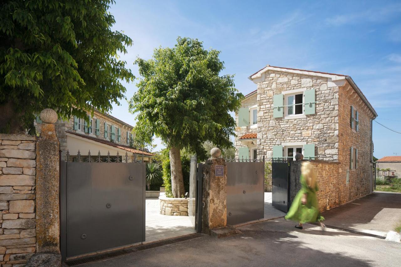 Residence Pietre D'Istria - With Private Service Burići Buitenkant foto
