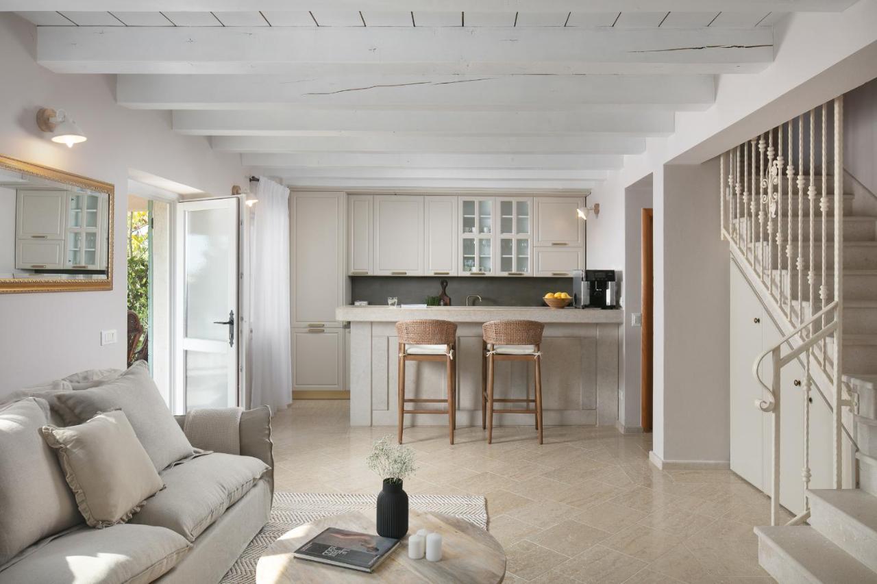 Residence Pietre D'Istria - With Private Service Burići Buitenkant foto